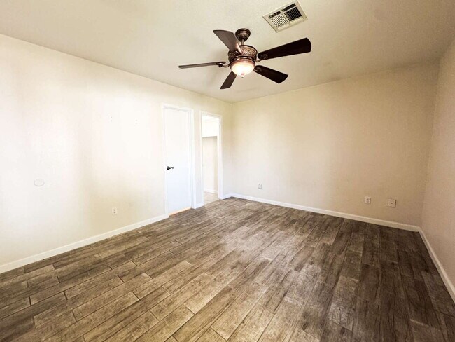 Building Photo - "Charming 2-Bedroom Oasis in Yuma with Mod...