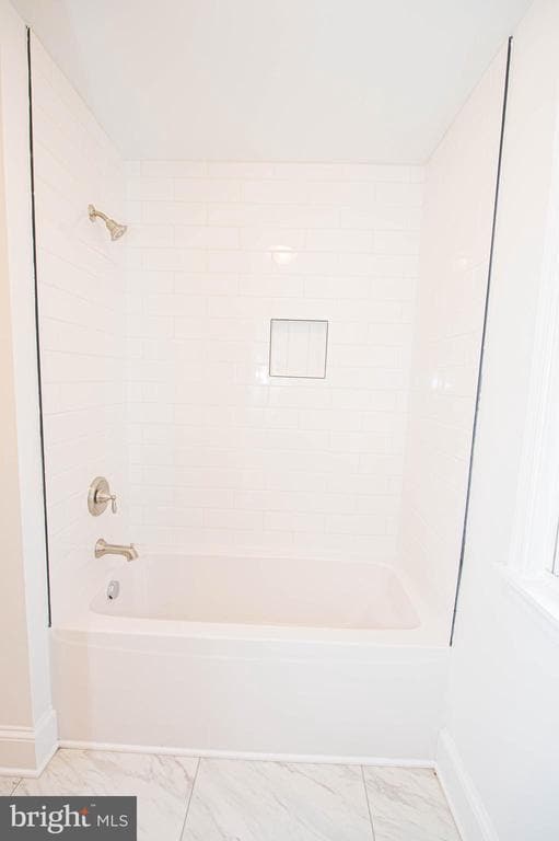 Building Photo - 308 N Division St