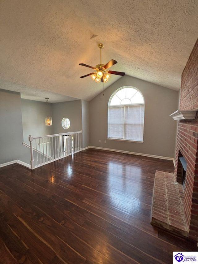 Building Photo - 210 Scarlet Ave
