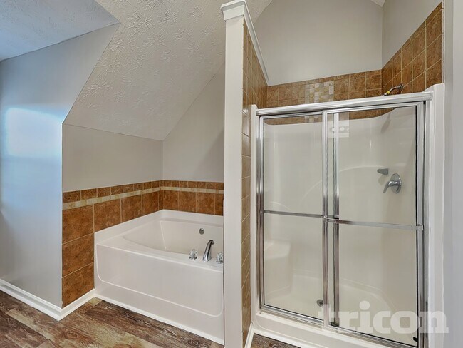 Building Photo - 1055 Crown Landing Pkwy