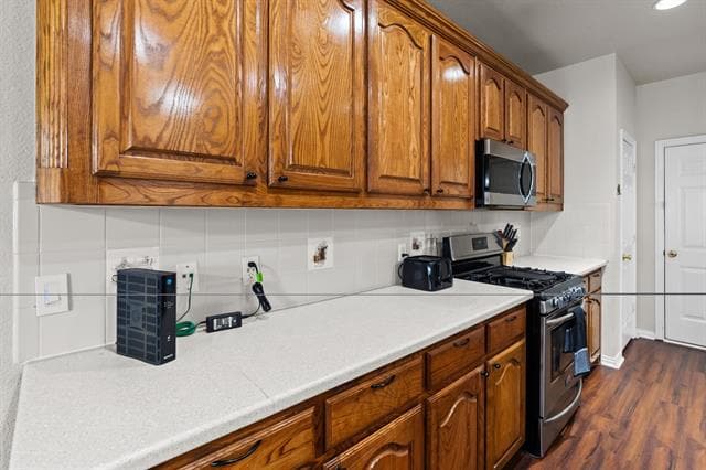 Building Photo - 3740 Regency Cir