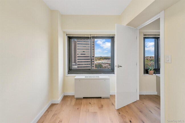 Building Photo - 119-49 Union Tpke