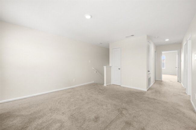 Building Photo - 7810 Pink Dahlia Dr