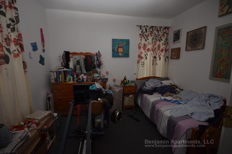 Building Photo - 878 Huntington Ave