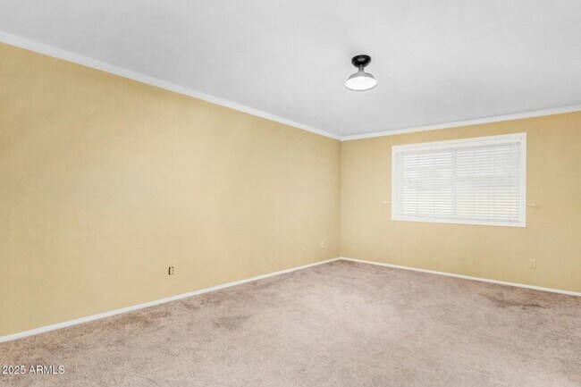 Building Photo - Spacious 5-Bedroom Home in the Heart of Sc...