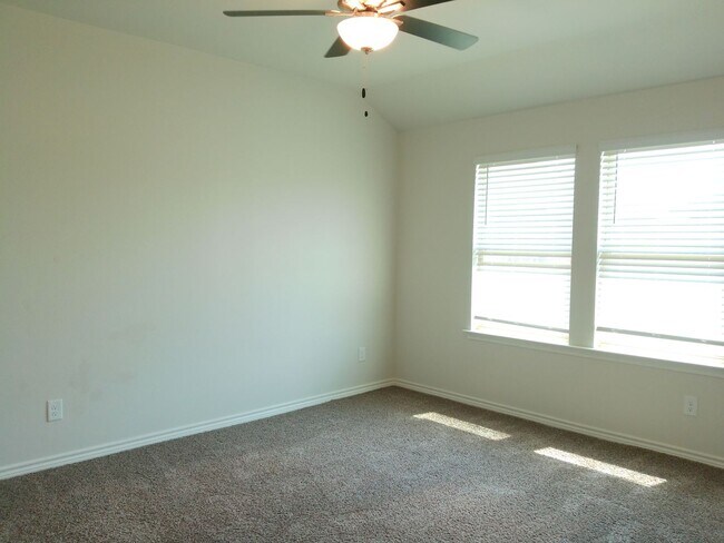 Building Photo - 7701 Lariat Toss Dr