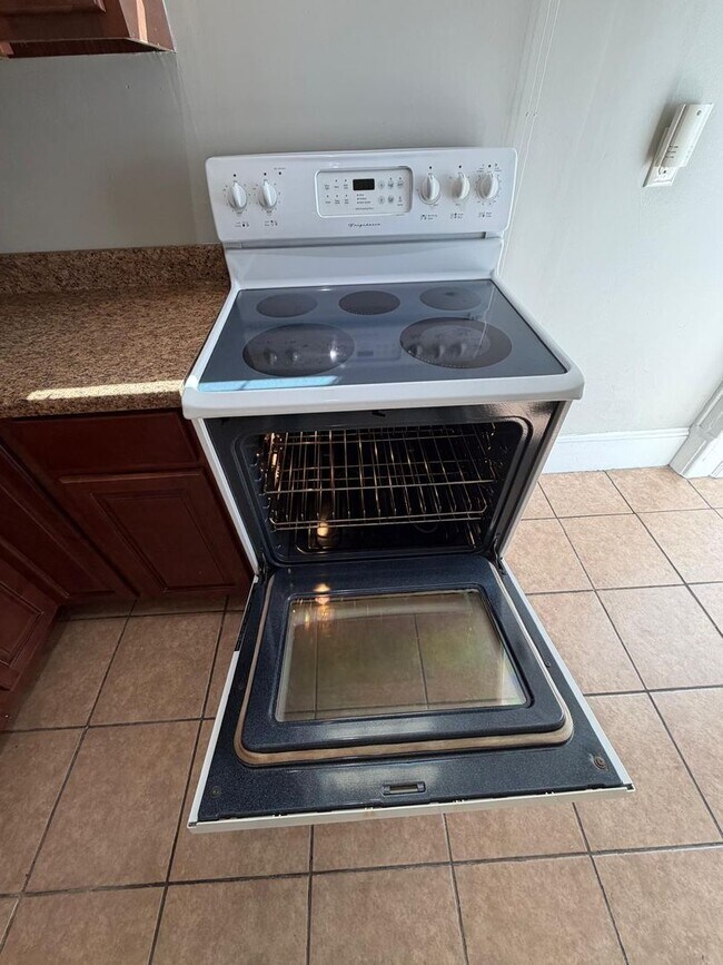 Building Photo - 4216 W Penn Ave