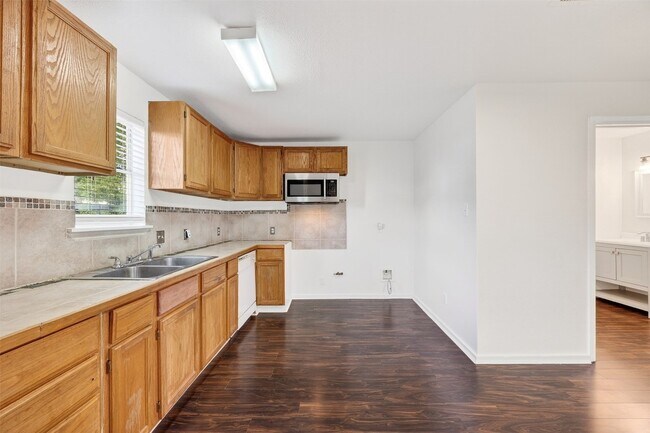 Building Photo - 6603 Conley St