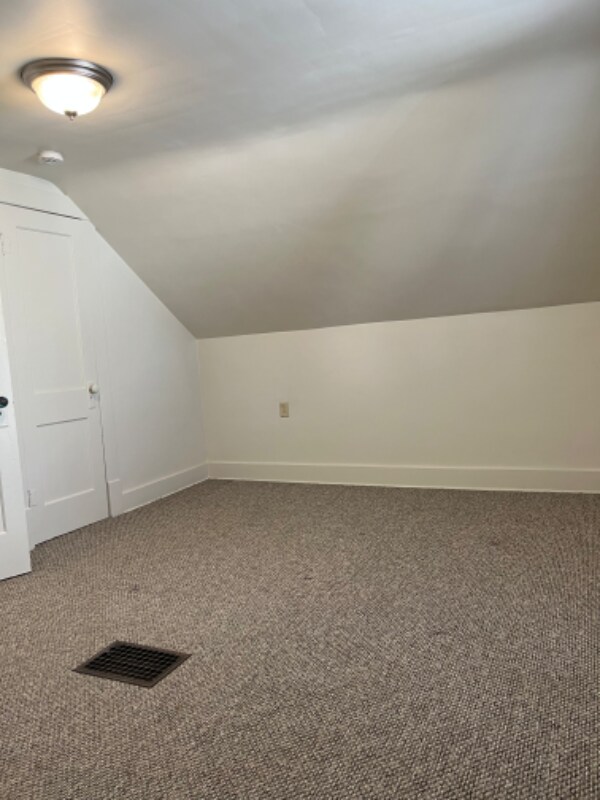 Building Photo - 1242 Wayside Rd