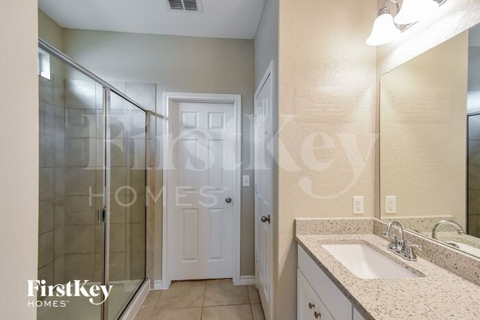 Building Photo - 10339 Rosalina Lp