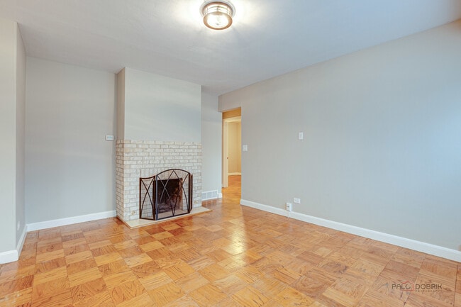 Building Photo - 1595 N McKinley Rd