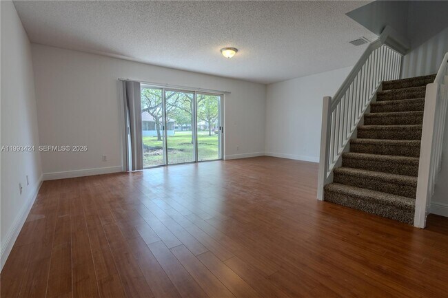 Building Photo - 719 NW 208th Way