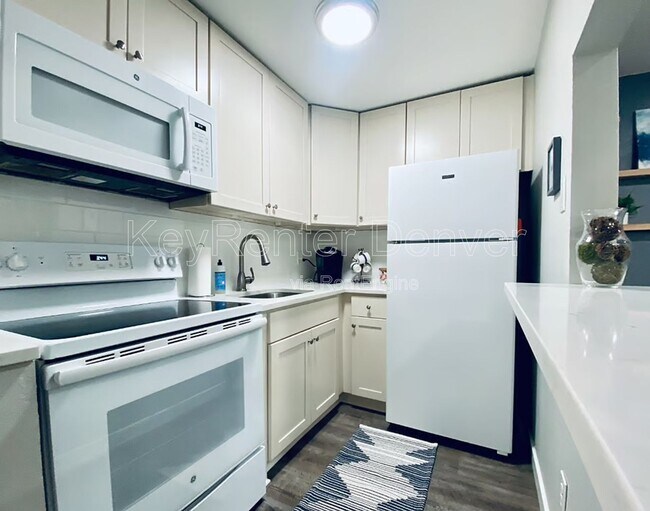 Building Photo - 1458 Ivy St