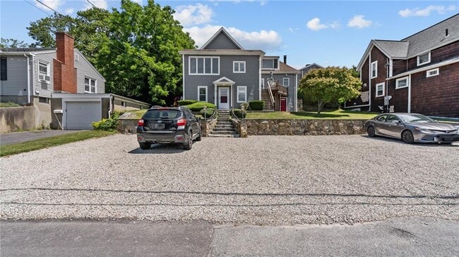 Building Photo - 54 Hillside Ave