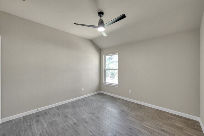 Building Photo - 106 Harbor Ct