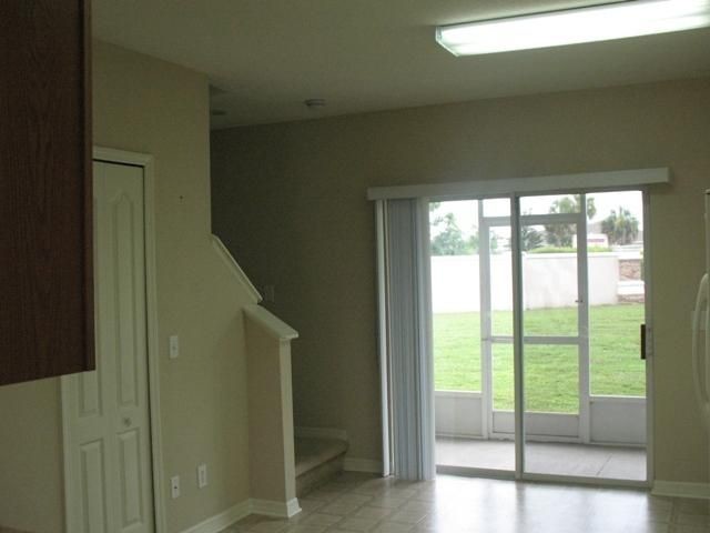 Building Photo - SWAN VIEW TOWNHOME