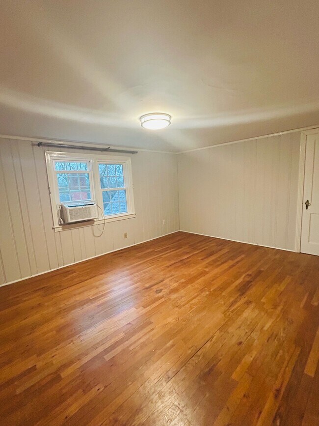 Building Photo - 1679 S Milledge Ave