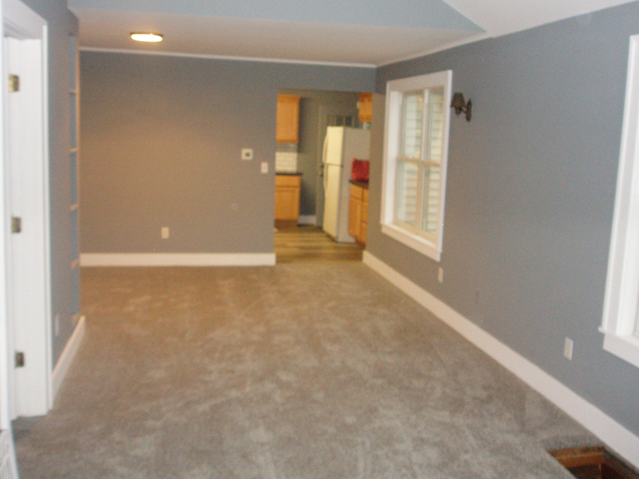 Living/dining room - 525 Clark Dr NW