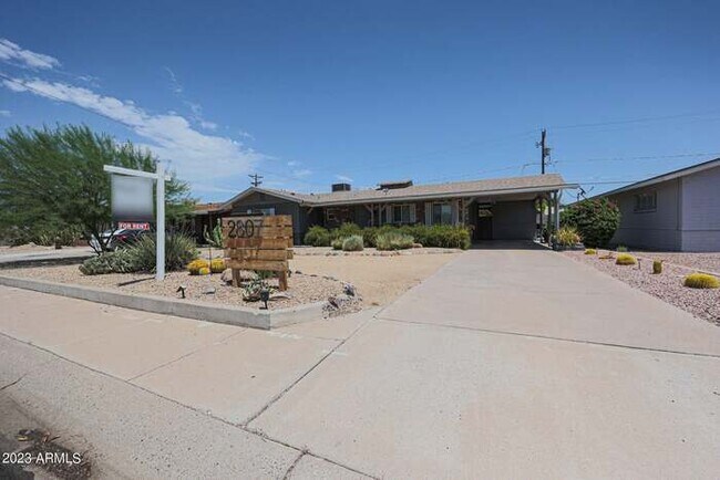Building Photo - BEAUTIFUL Scottsdale Home