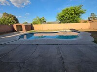 Building Photo - 3 Bedroom 2 Bathroom with Swimming Pool   Tropicana & Nellis Area