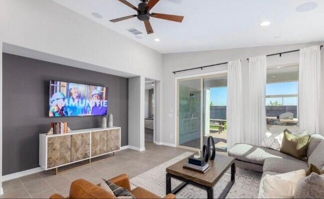 Building Photo - 17976 W Jones Ave