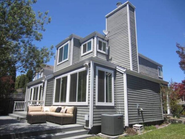 Building Photo - 66 Cross Creek Pl