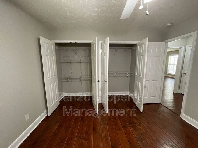 Building Photo - 4508 Auburn Rd