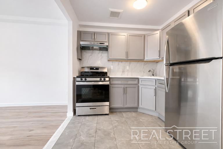 Building Photo - Malcolm X