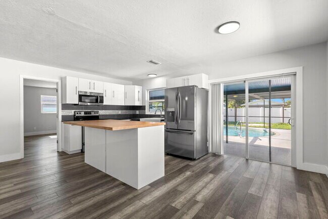 Building Photo - Home For Rent in Fortuna Park WITH A POOL!