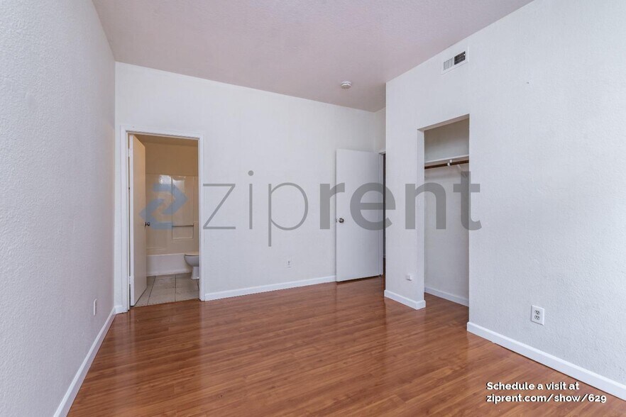 Building Photo - 896 31st St