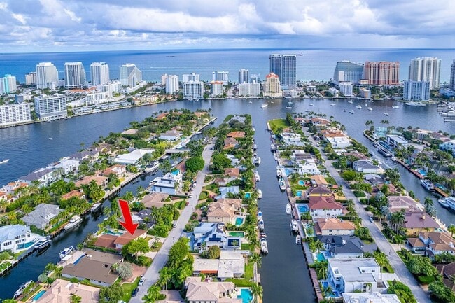 Building Photo - 2519 Barcelona Dr