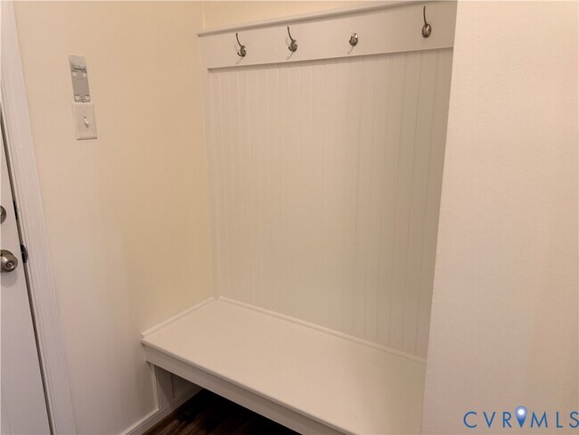 Building Photo - 18417 Palisades Ct