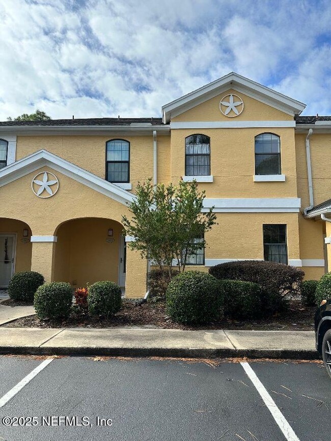 Primary Photo - 1414 Vista Cove Rd