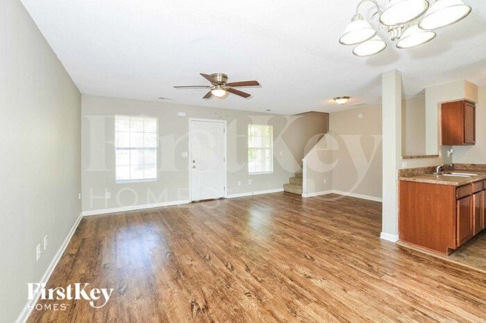Building Photo - 9963 Chariden Dr