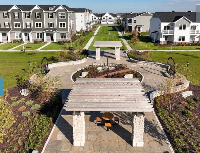 Building Photo - 4273 Chelsea Mnr Cir