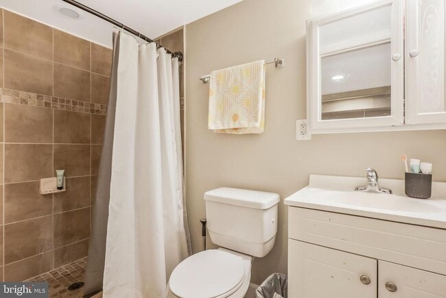 Building Photo - 1628 Eckington Pl NE