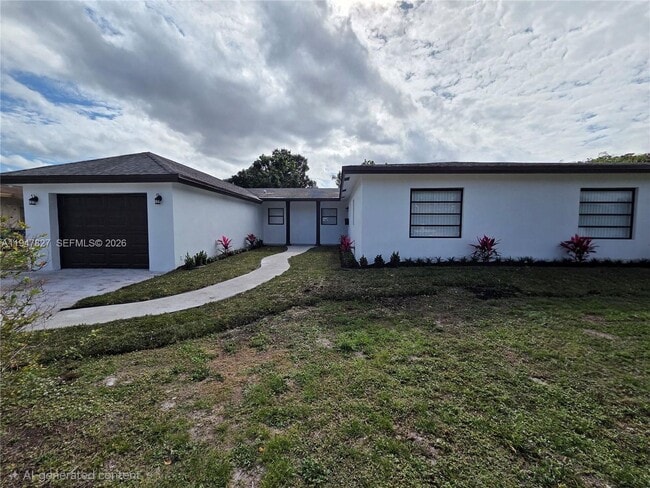 Building Photo - 4360 NW 15th St