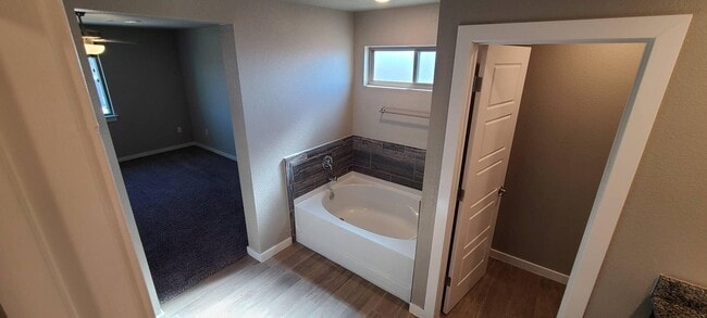 Building Photo - 12065 Mesquite River Dr