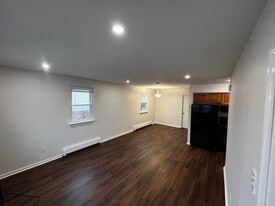 Building Photo - 50 Thomas Rd