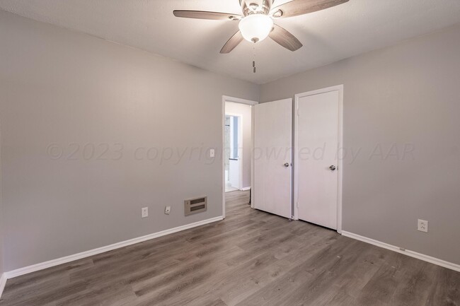 Building Photo - 5130 Leland Dr