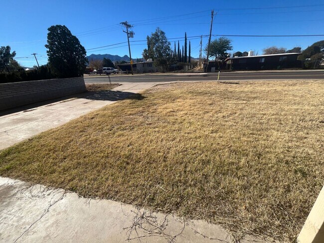 Building Photo - Updated 3 bedroom single-family home