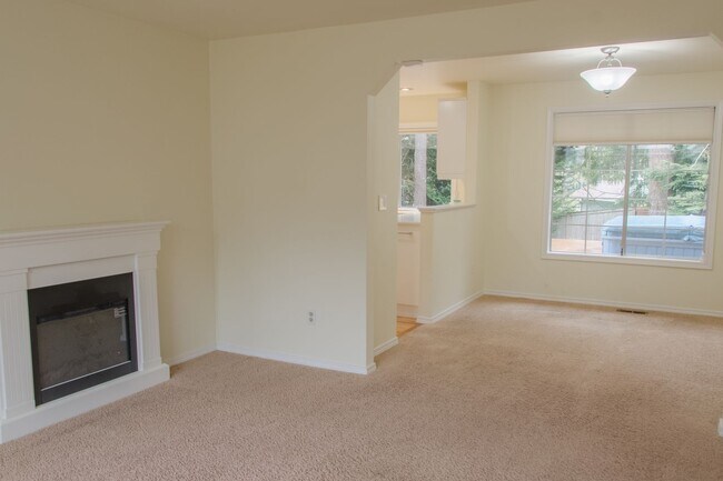 Building Photo - 3bd/2.5ba Issaquah Home