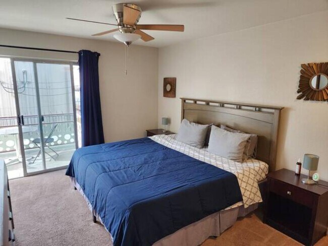 Building Photo - 1702 W Tuckey Ln