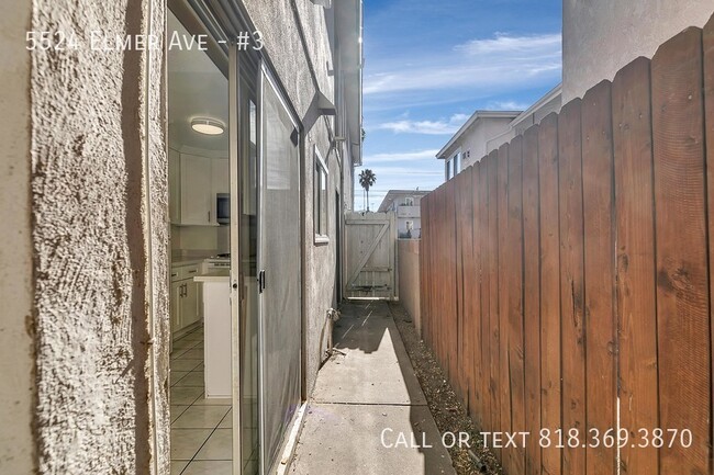 Building Photo - 2 BR/ 1.5 BA NOHO APARTMENT W/ IN-UNIT WAS...