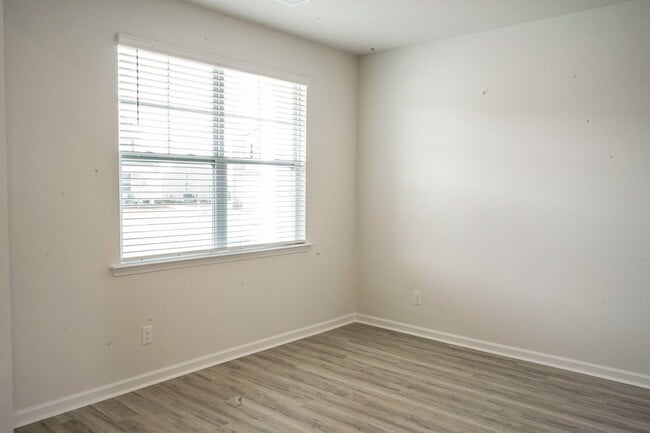 Building Photo - Available Soon!