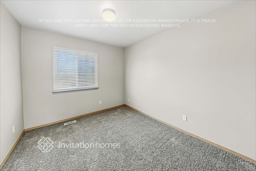 Building Photo - 22420 44th Ave Ct E