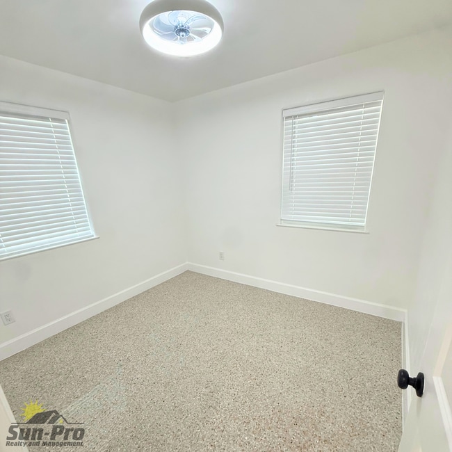 Building Photo - 750 Bethune St