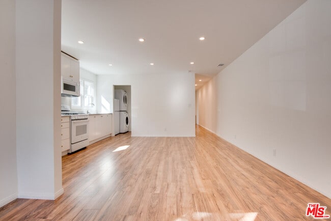 Building Photo - 4053 Verdugo Rd
