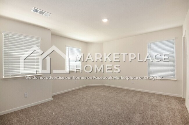 Building Photo - 10920 Gray Mare Dr