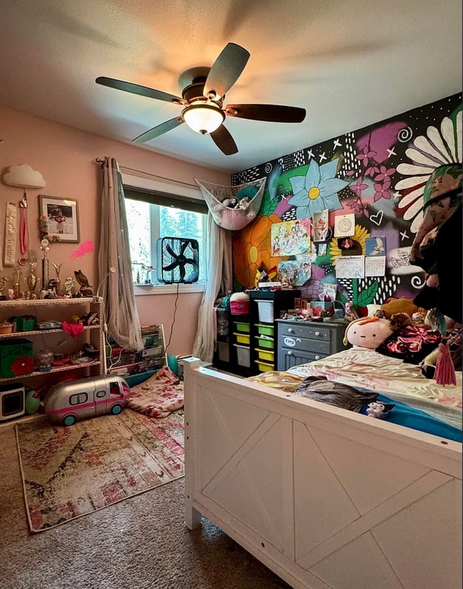 Building Photo - Take $500 off 1st month’s rent!4 bedroom /...
